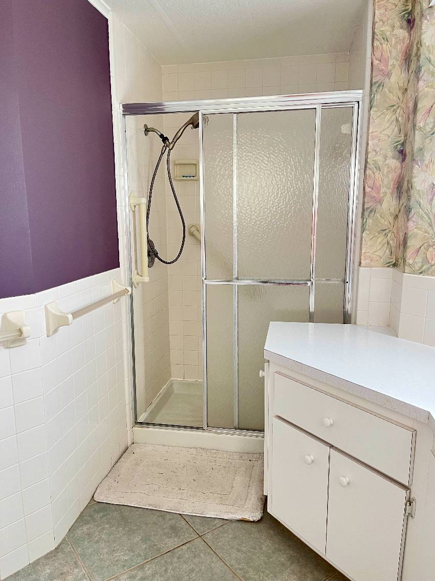 1268 S Indies Circle a Venice, FL Mobile or Manufactured Home for Sale
